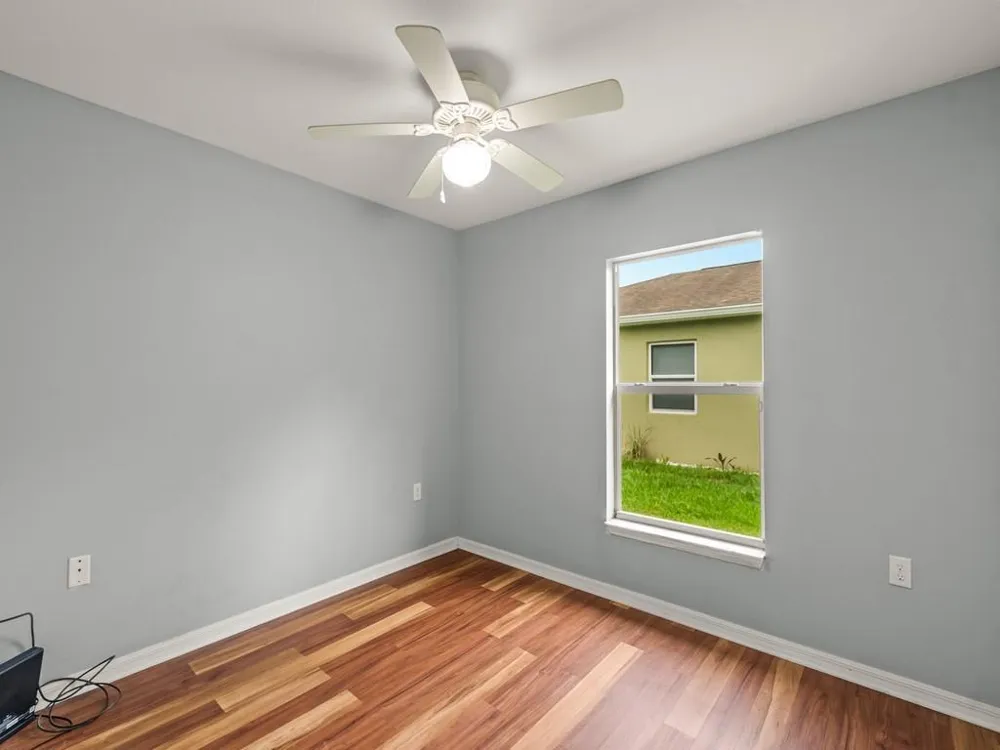 1724 10TH WAY SW Vero Beach, FL 32962