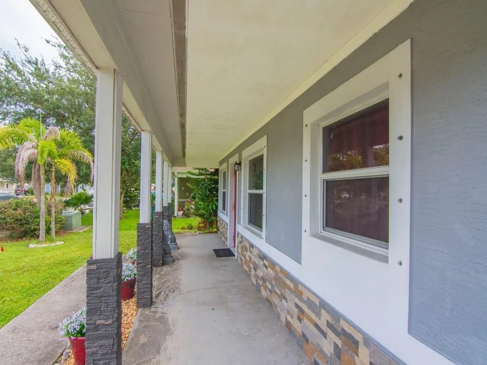 1724 10TH WAY SW Vero Beach, FL 32962