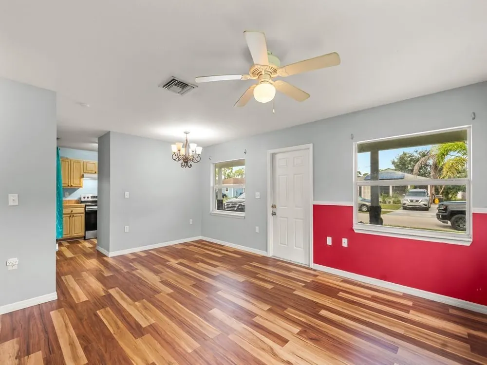 1724 10TH WAY SW Vero Beach, FL 32962