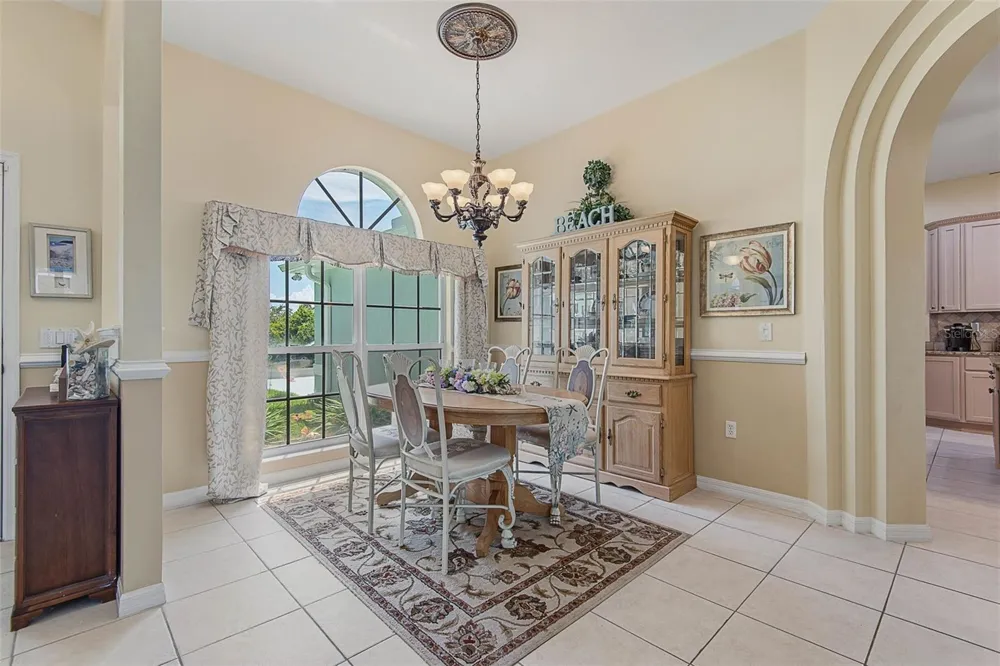 9 FAIRCASTLE LANE Palm Coast, FL 32137