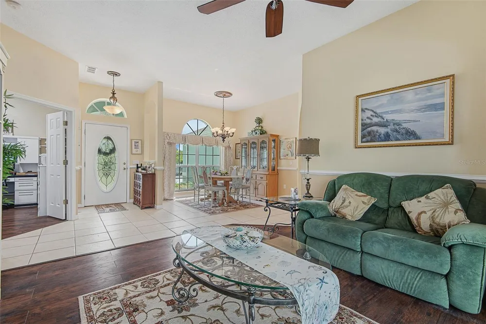 9 FAIRCASTLE LANE Palm Coast, FL 32137