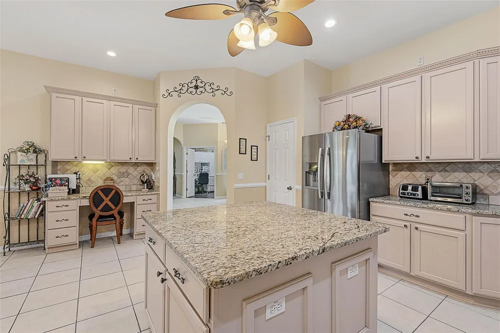 9 FAIRCASTLE LANE Palm Coast, FL 32137