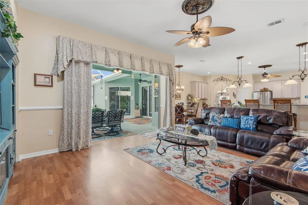 9 FAIRCASTLE LANE Palm Coast, FL 32137