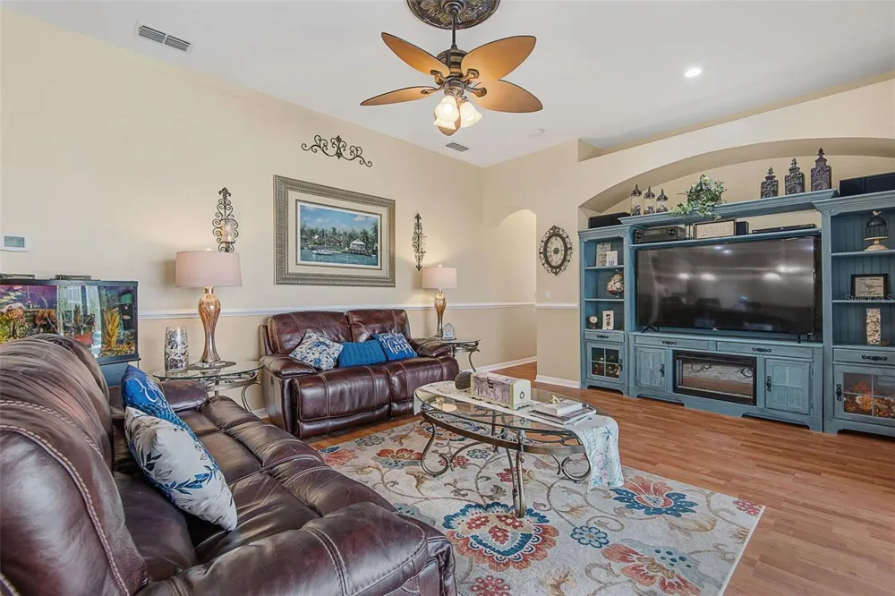 9 FAIRCASTLE LANE Palm Coast, FL 32137