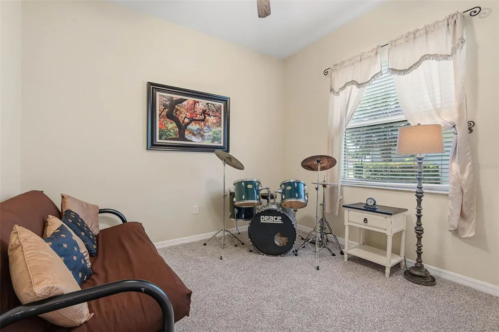 9 FAIRCASTLE LANE Palm Coast, FL 32137