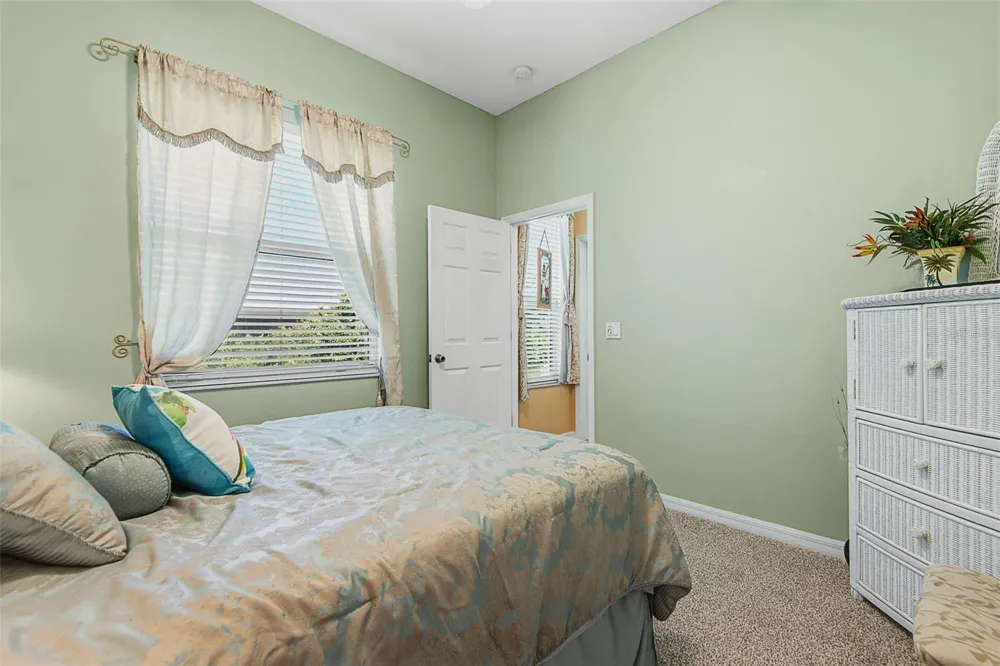 9 FAIRCASTLE LANE Palm Coast, FL 32137