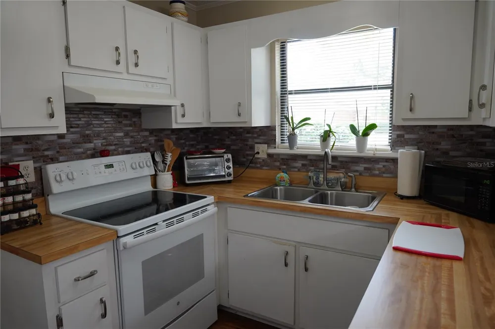 2701 NE 10TH STREET #401 ocala, FL 34470