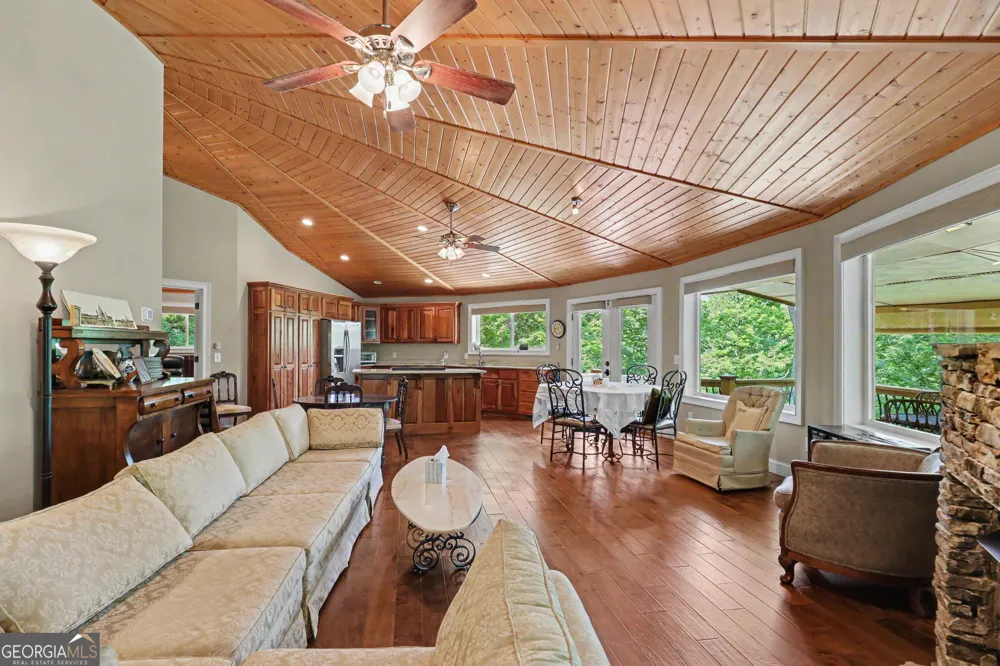 1405 Adair Mill RD Cleveland, GA 30528