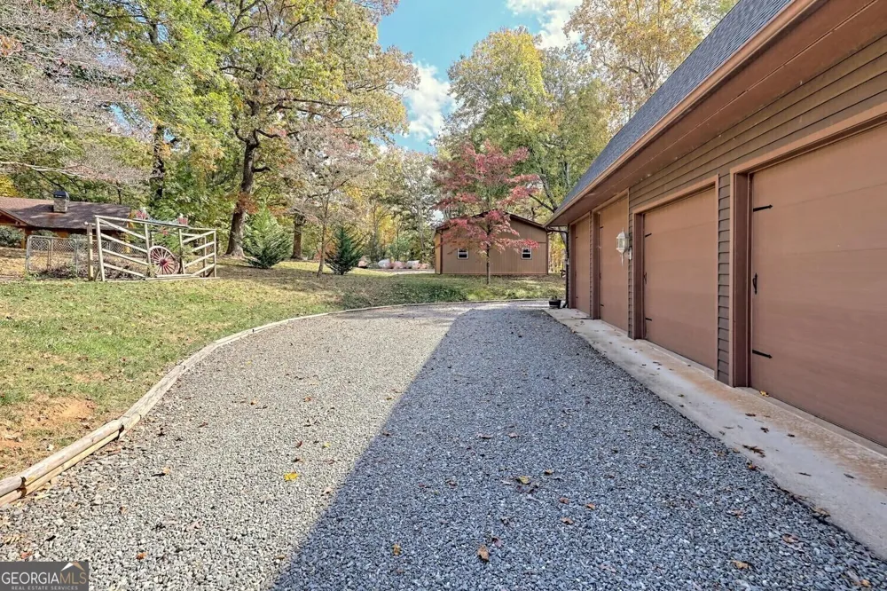 2734 Hidden Valley RD Hiawassee, GA 30546