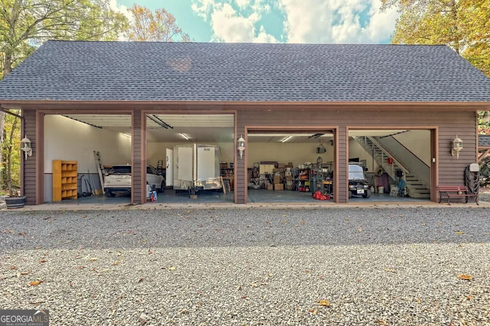 2734 Hidden Valley RD Hiawassee, GA 30546