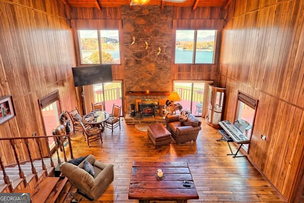 2734 Hidden Valley RD Hiawassee, GA 30546
