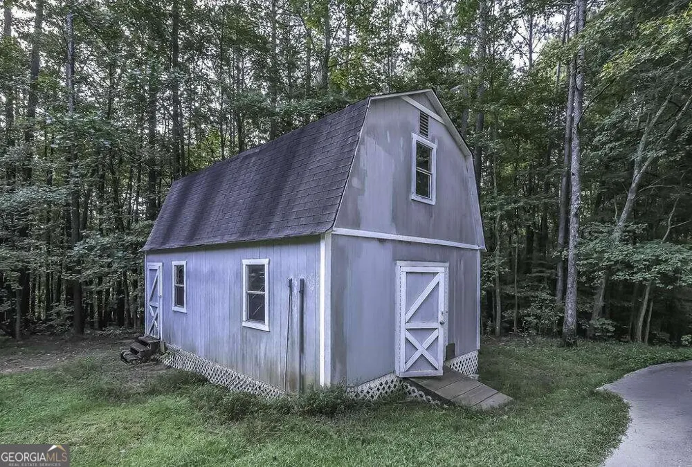 516 Dickerson RD Franklin, GA 30217