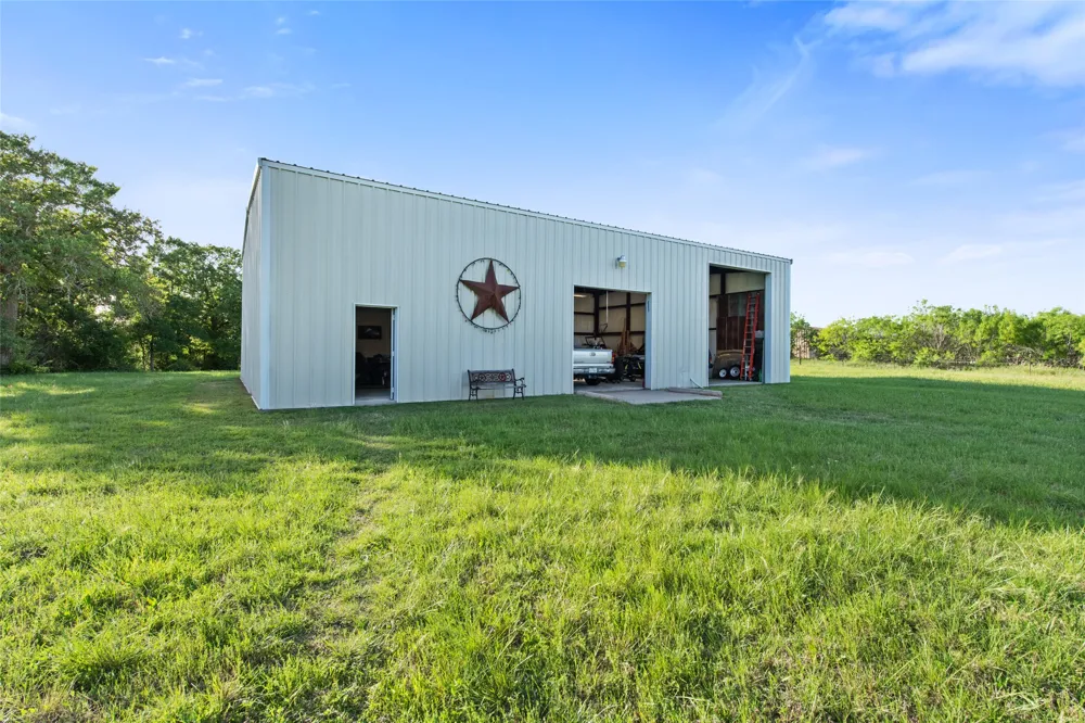 3060 Fm 1704 Elgin, TX 78621