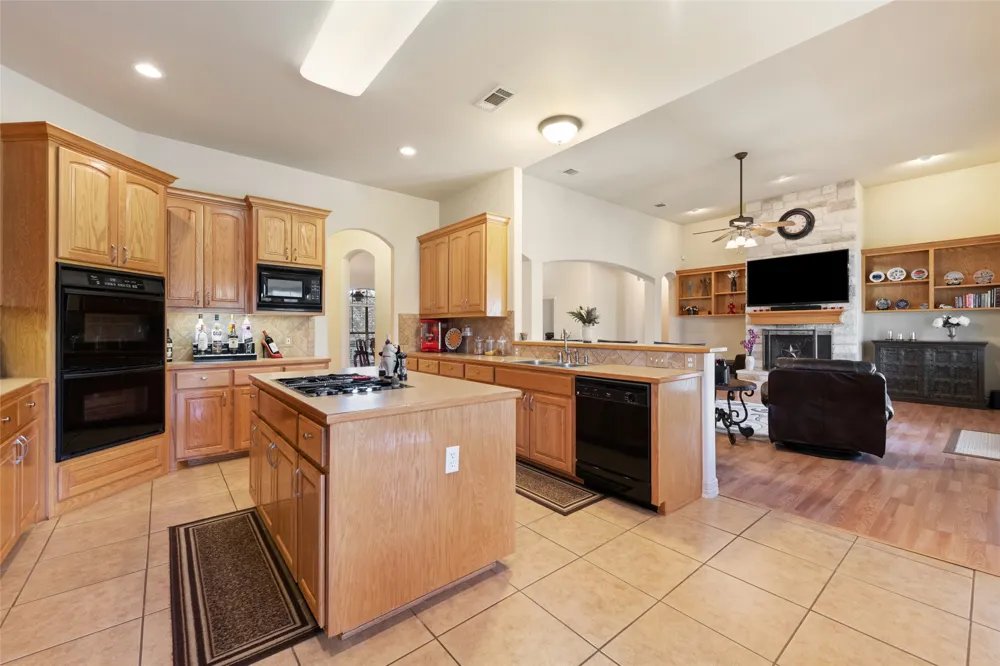 3060 Fm 1704 Elgin, TX 78621