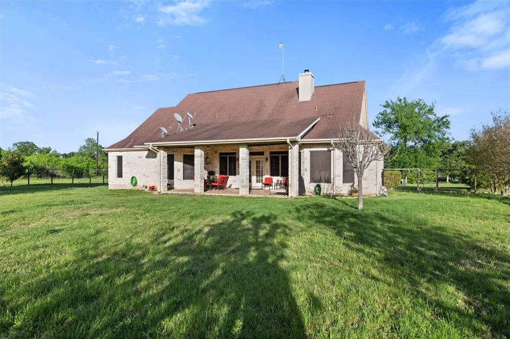 3060 Fm 1704 Elgin, TX 78621