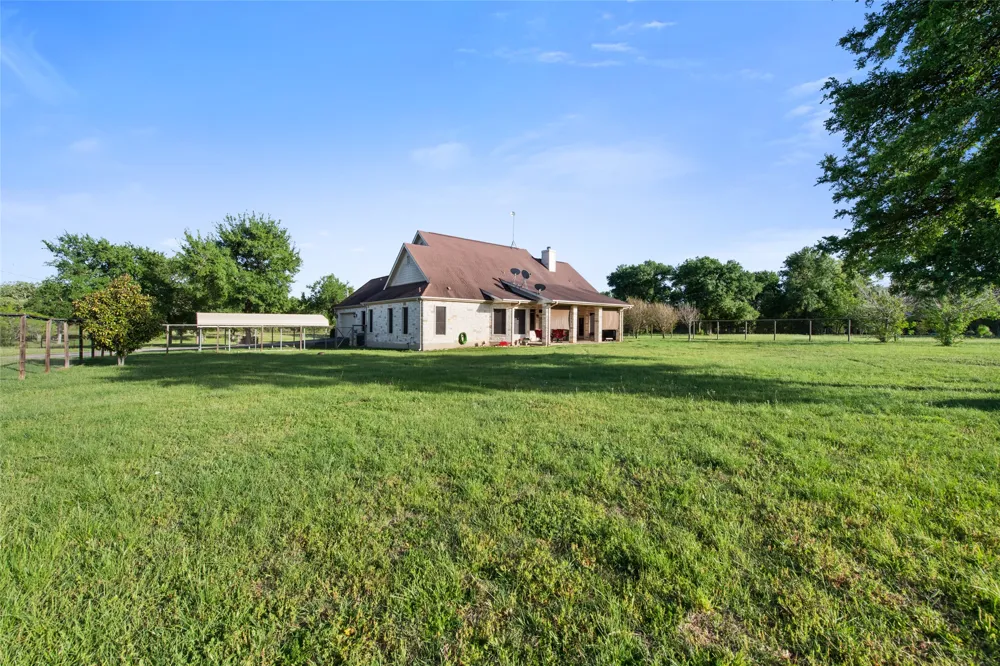3060 Fm 1704 Elgin, TX 78621