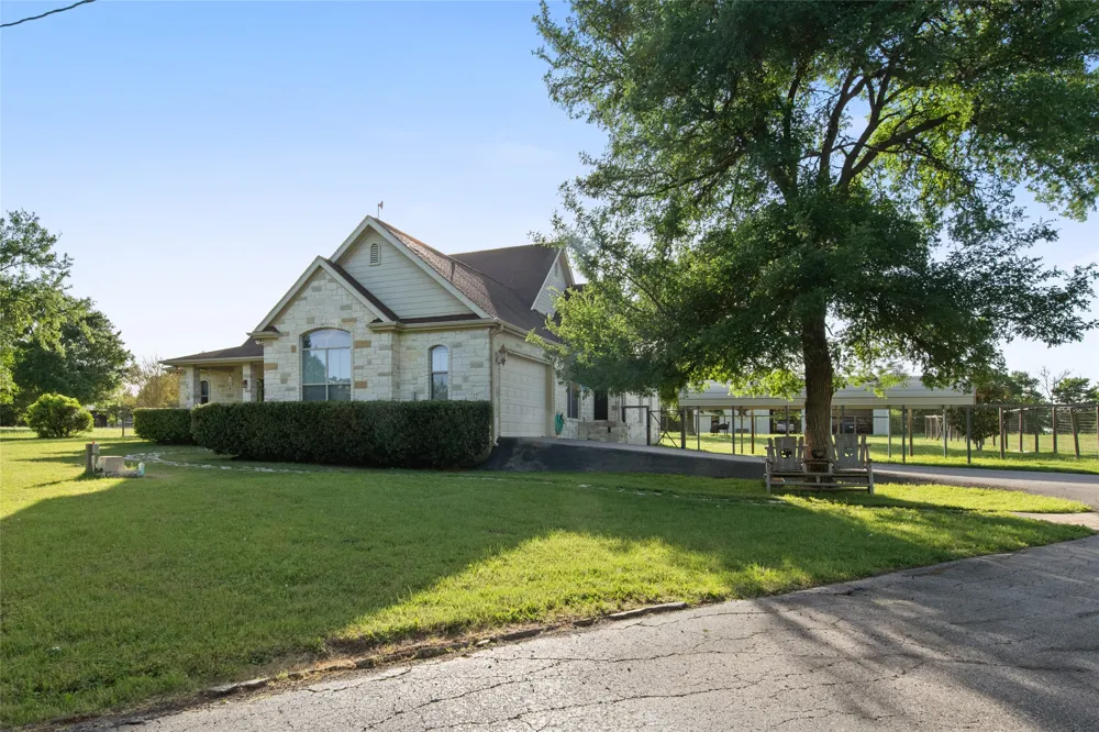 3060 Fm 1704 Elgin, TX 78621