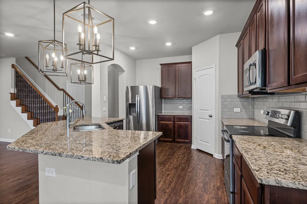 811 Clanton Cove Killeen, TX 76542