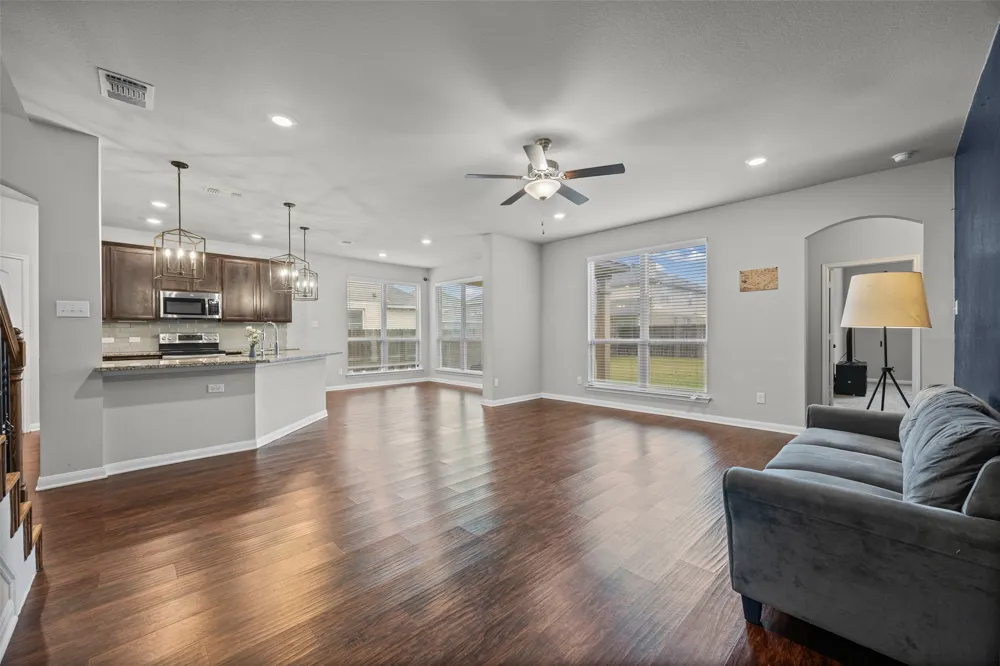 811 Clanton Cove Killeen, TX 76542