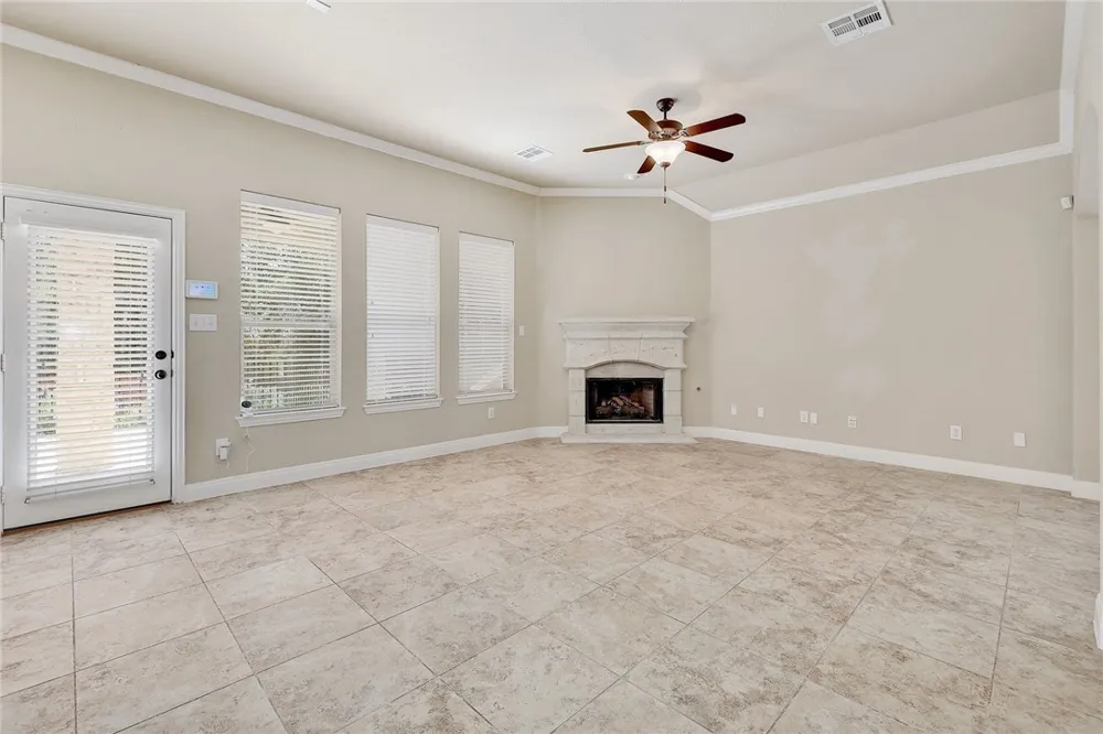 4492 Wandering Vine Trail Round Rock, TX 78665