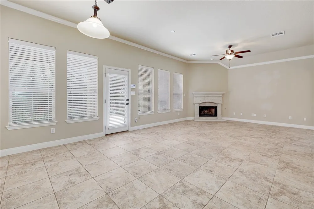 4492 Wandering Vine Trail Round Rock, TX 78665