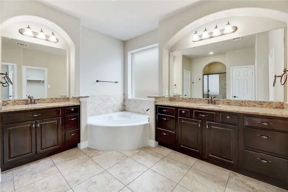 4492 Wandering Vine Trail Round Rock, TX 78665