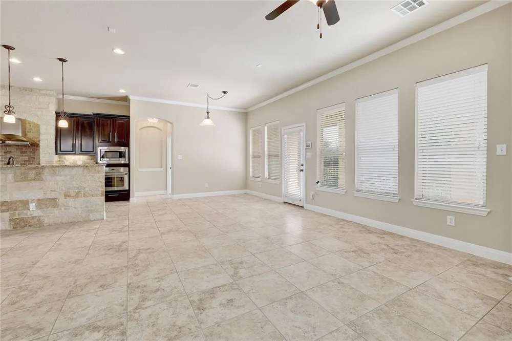 4492 Wandering Vine Trail Round Rock, TX 78665