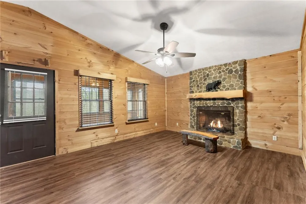 279 Cindy Cove Road Blairsville, GA 30512