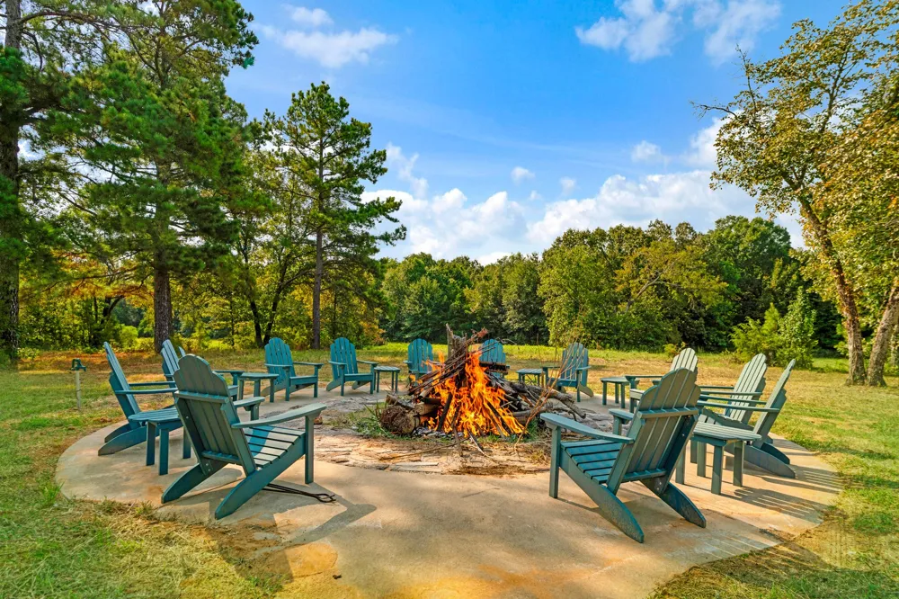 3689 Farm Road 1499 Paris, TX 75460