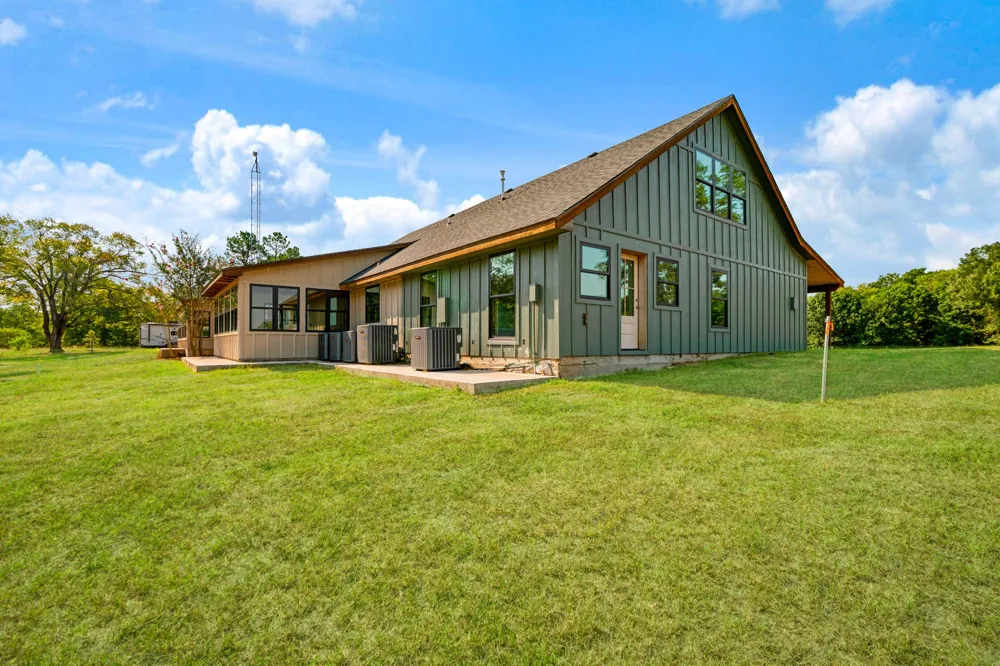 3689 Farm Road 1499 Paris, TX 75460