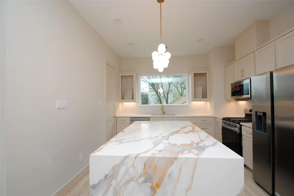 6312 Illinois Street #B Houston, TX 77021