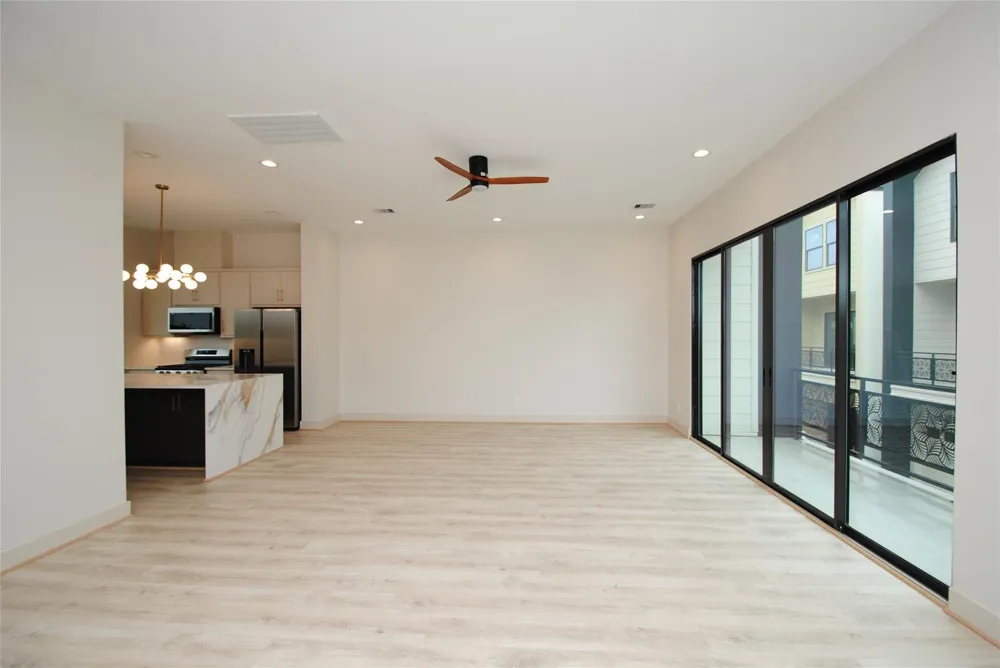 6312 Illinois Street #B Houston, TX 77021