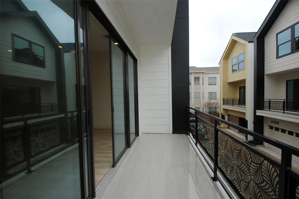 6312 Illinois Street #B Houston, TX 77021