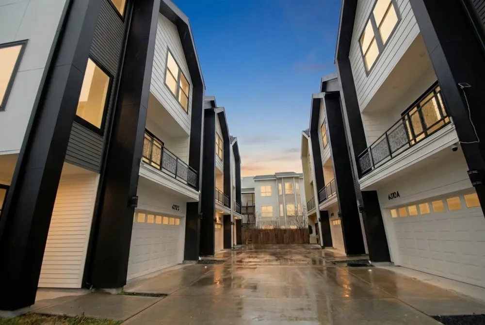 6312 Illinois Street #B Houston, TX 77021
