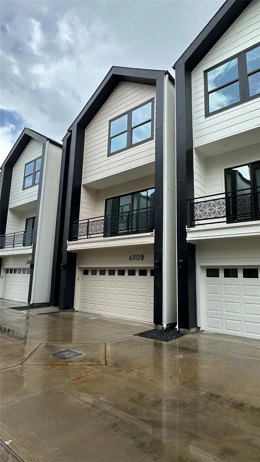 6312 Illinois Street #B Houston, TX 77021