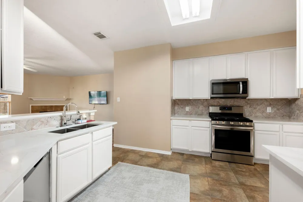 5911 Rosemary Circle Baytown, TX 77521