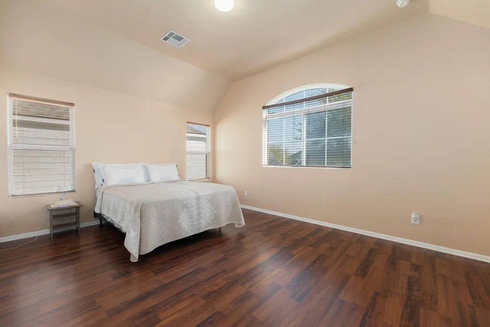 5911 Rosemary Circle Baytown, TX 77521