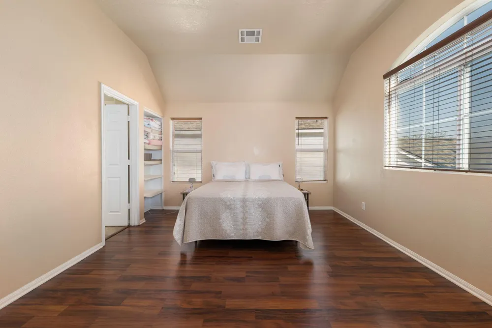 5911 Rosemary Circle Baytown, TX 77521