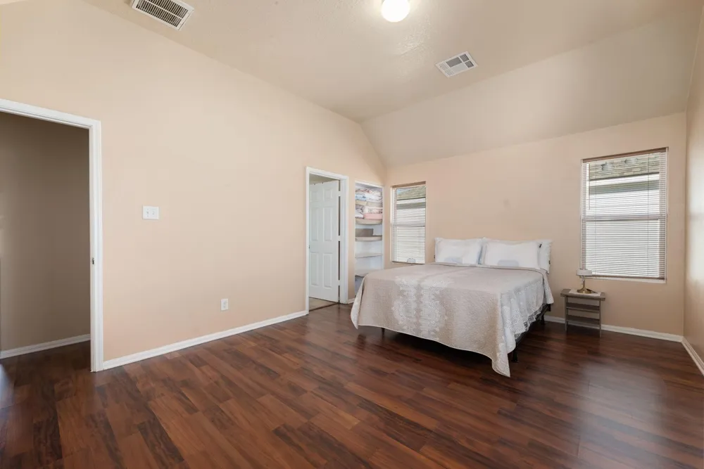 5911 Rosemary Circle Baytown, TX 77521