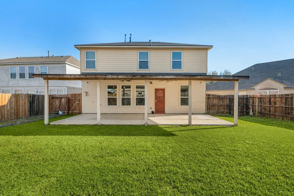 5911 Rosemary Circle Baytown, TX 77521