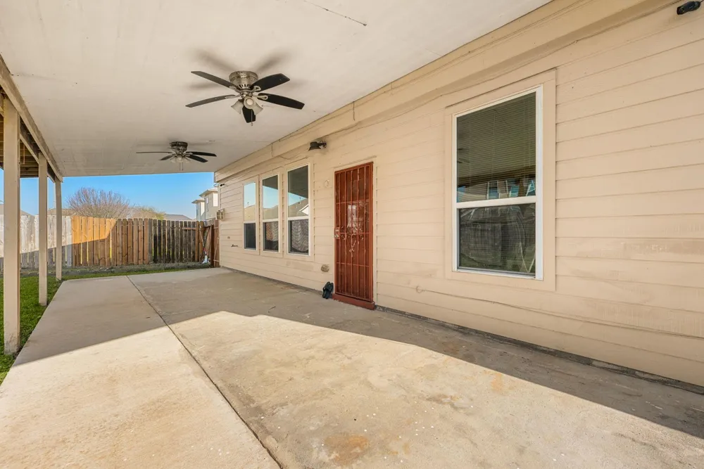 5911 Rosemary Circle Baytown, TX 77521