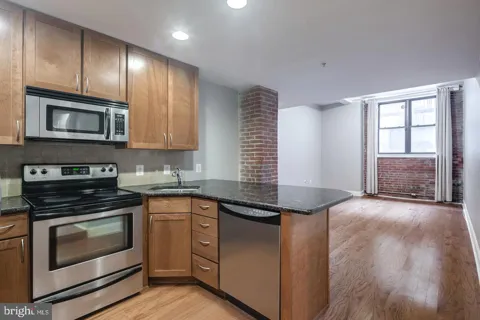 1100 S BROAD STREET #UNIT 15A