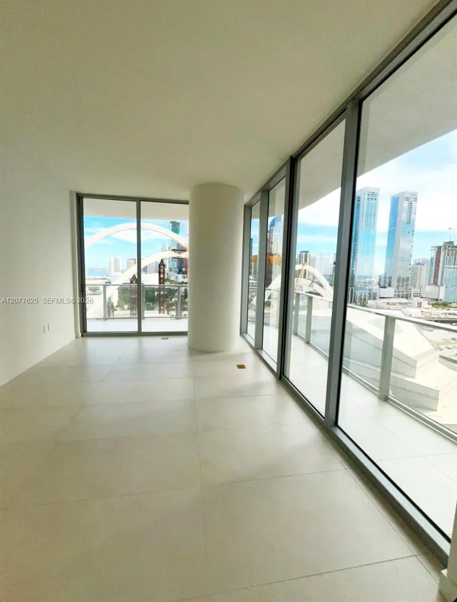 1400 Biscayne Blvd #1802 Miami, FL 33132