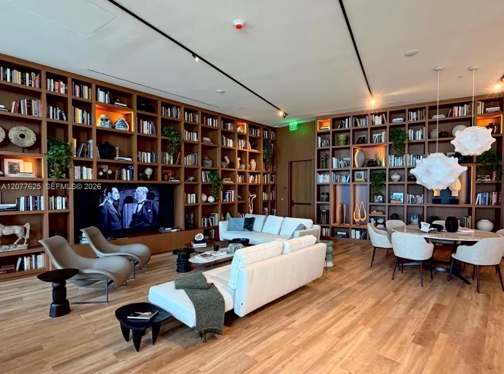 1400 Biscayne Blvd #1802 Miami, FL 33132