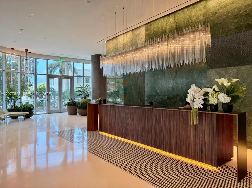 1400 Biscayne Blvd #1802 Miami, FL 33132