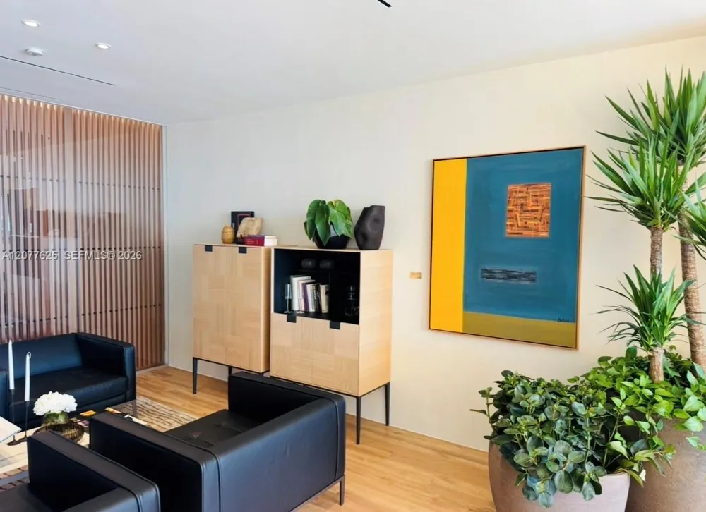1400 Biscayne Blvd #1802 Miami, FL 33132