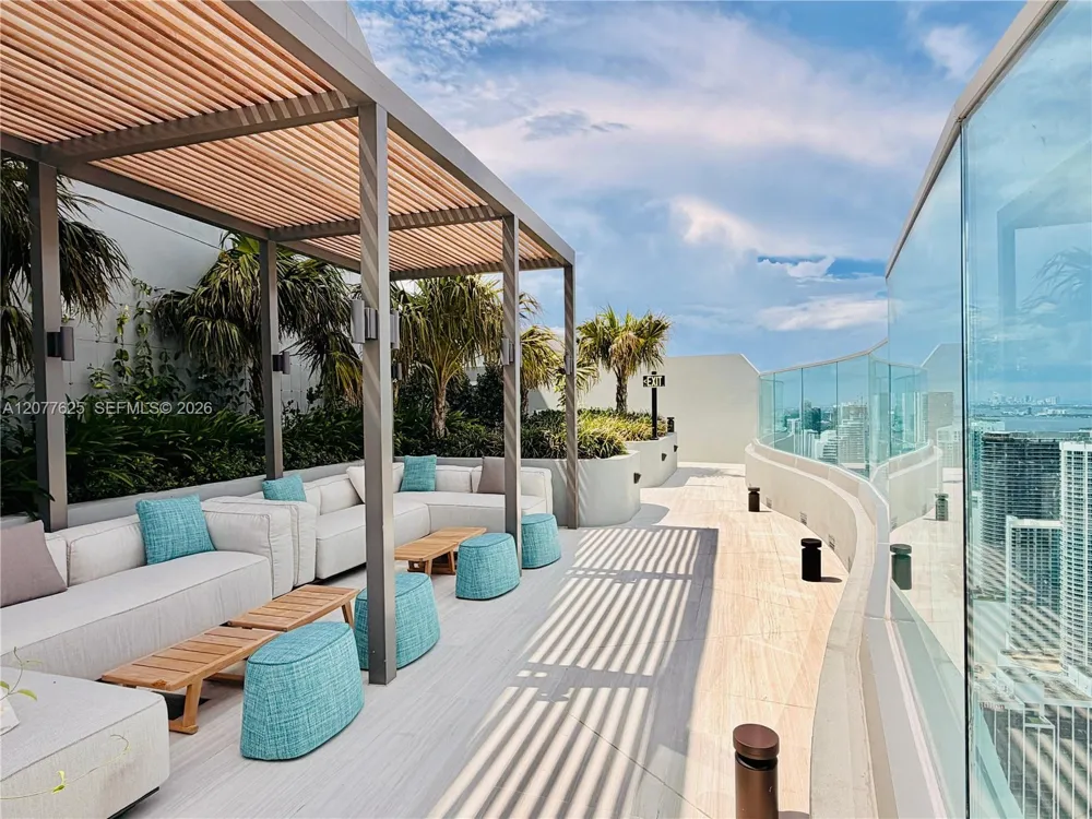 1400 Biscayne Blvd #1802 Miami, FL 33132