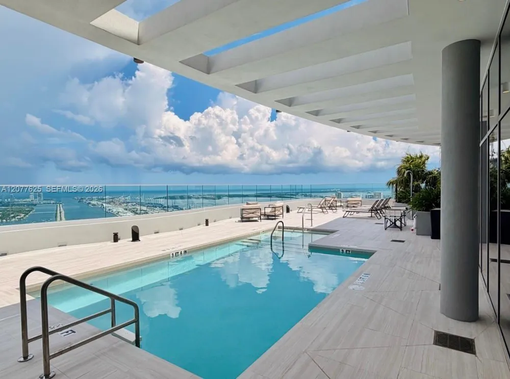 1400 Biscayne Blvd #1802 Miami, FL 33132