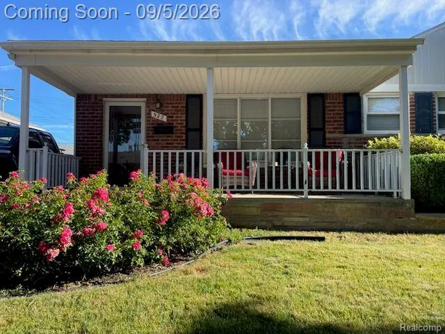 322 Jeffrey Avenue Royal Oak City, MI 48073