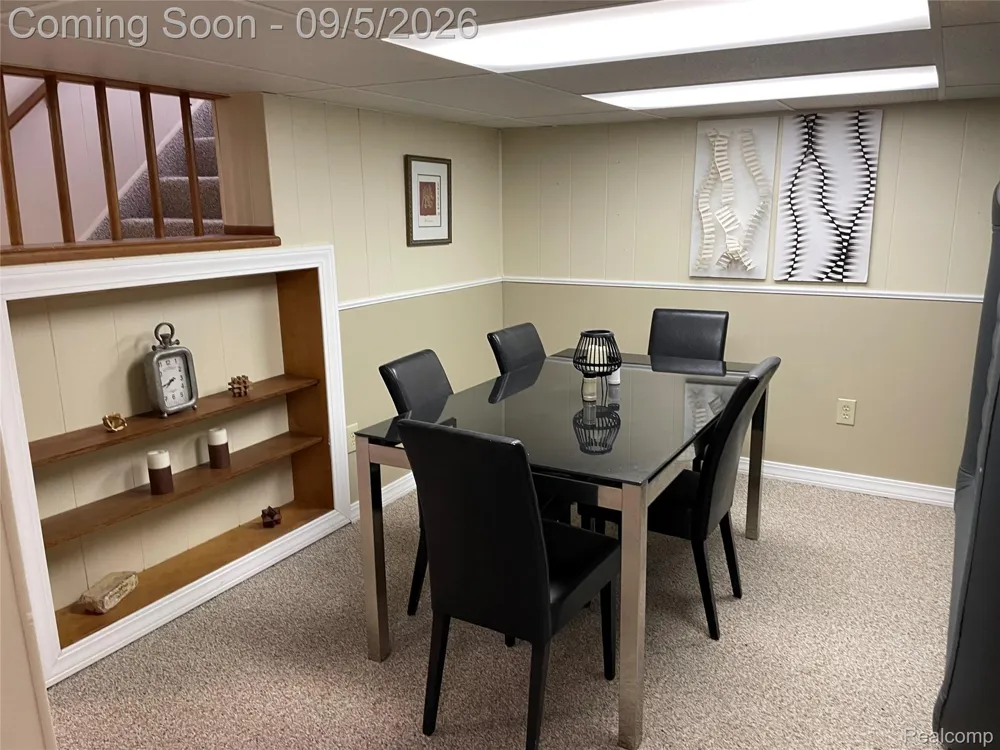 322 Jeffrey Avenue Royal Oak City, MI 48073